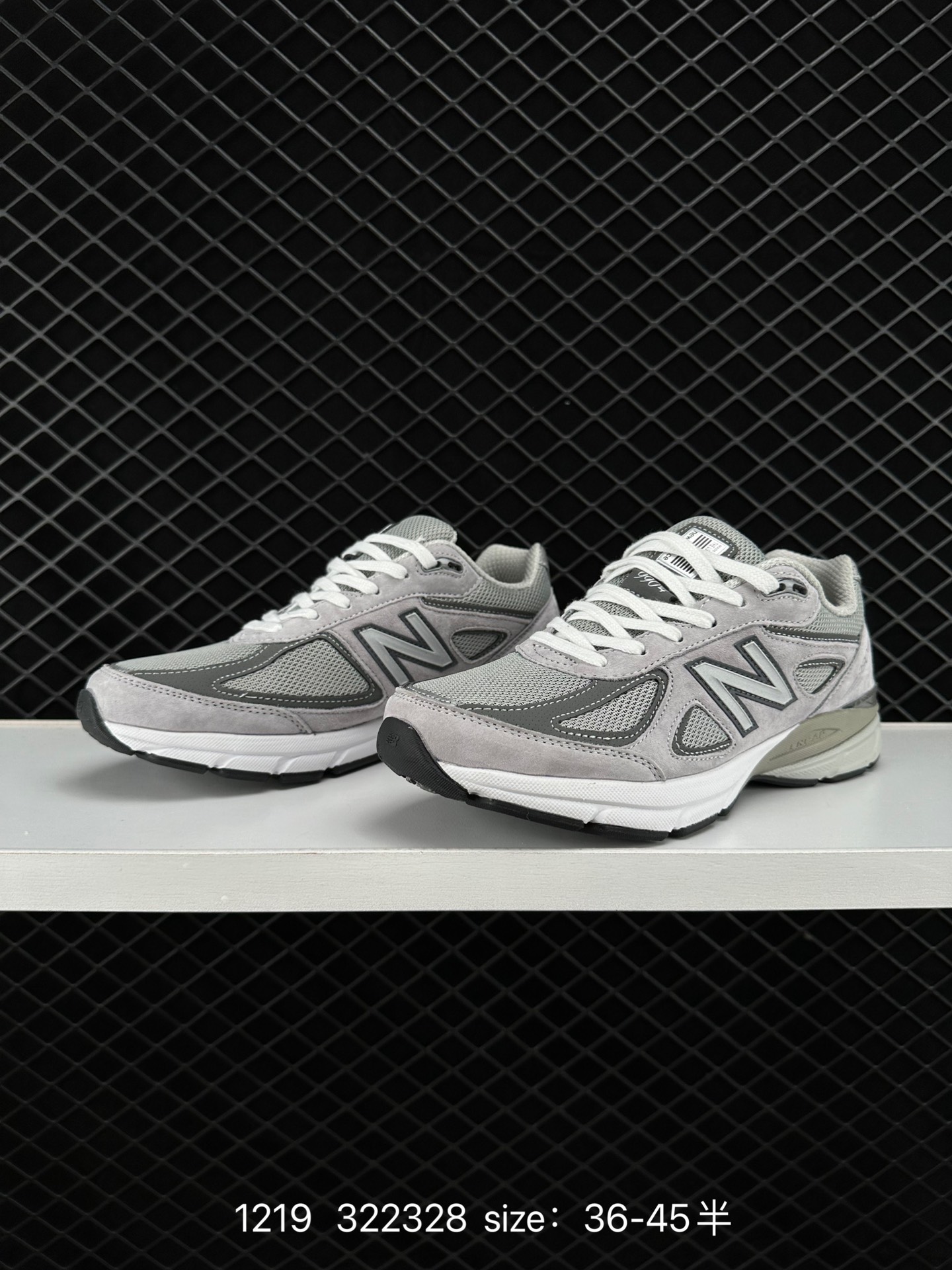New Balance M990